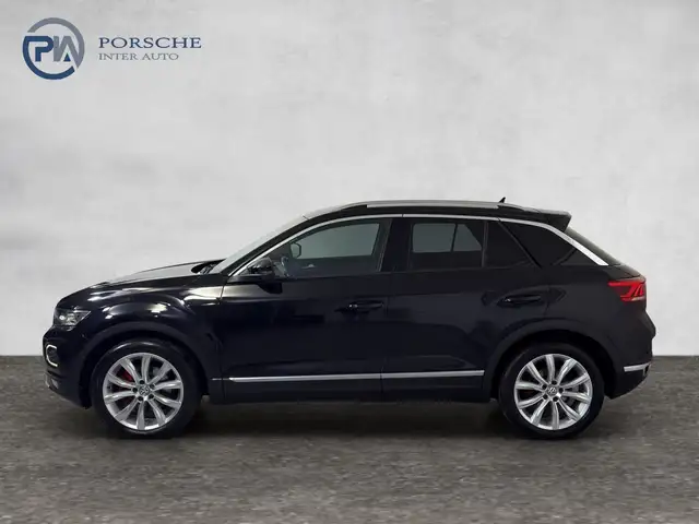 Volkswagen T-Roc view 3