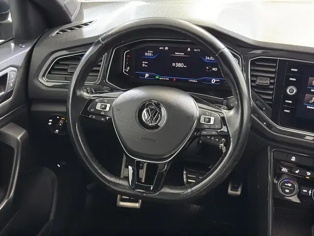 Volkswagen T-Roc view 8
