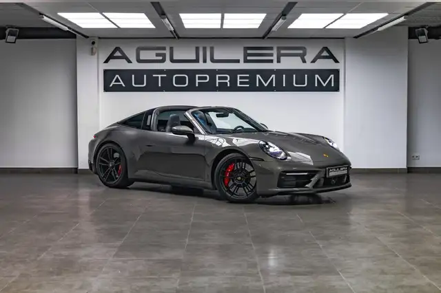 Porsche 992 Targa 4 GTS PDK