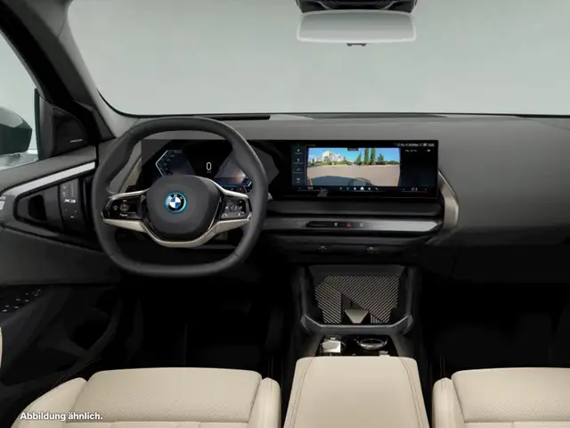 BMW X3 view 4