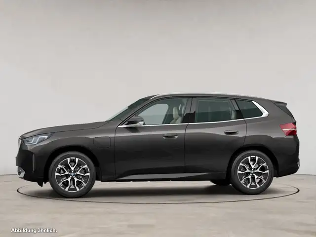BMW X3 view 5