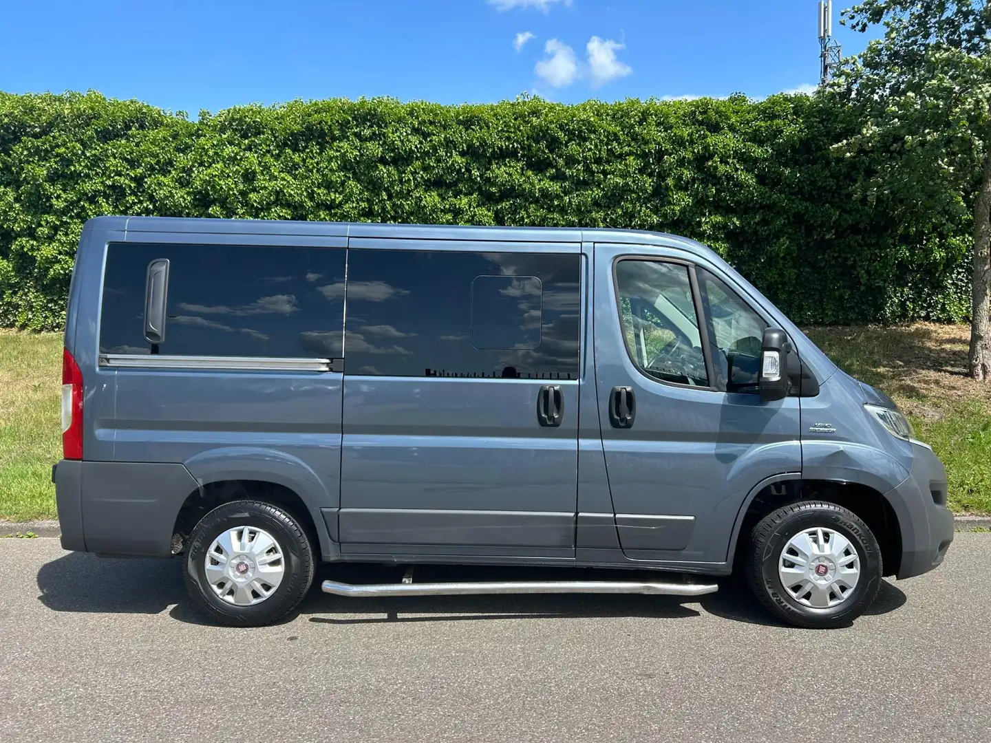 Fiat Ducato Panorama 30 2.3 MultiJet L1H1 - 8 personen uitvoer Grijs - 2