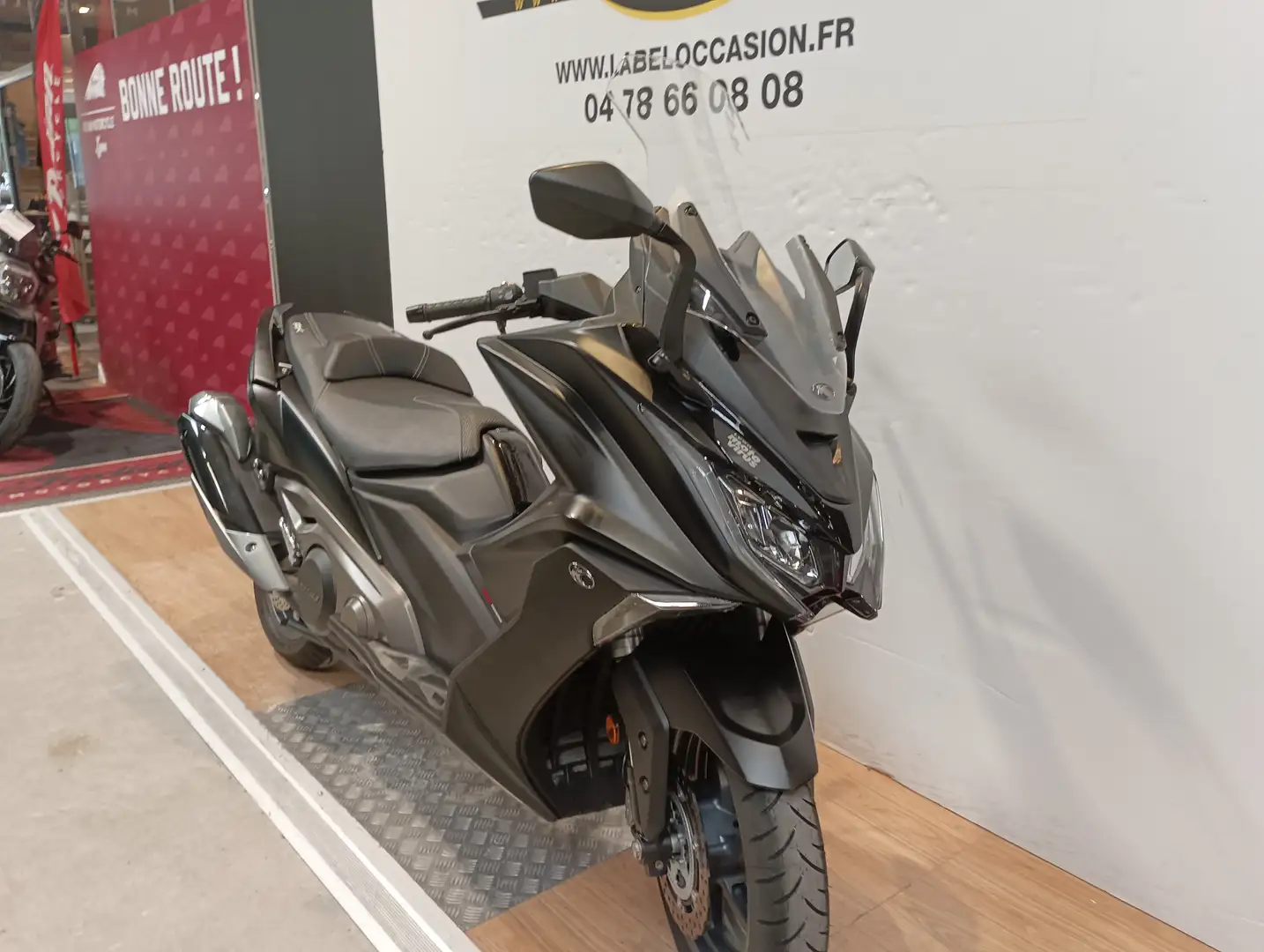 Kymco AK 550 Noir - 2