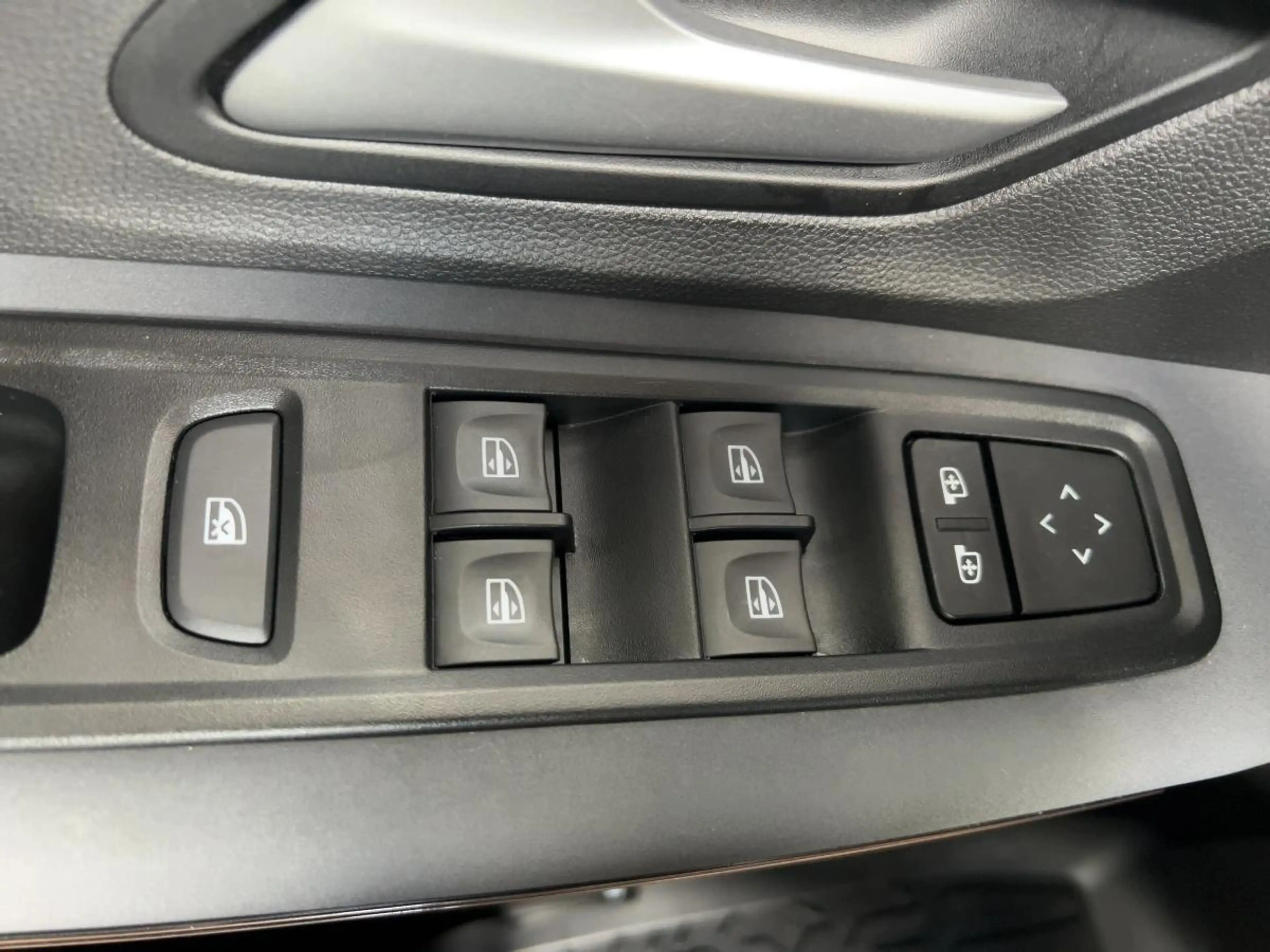 Dacia Jogger Extreme TCe 110 SHZ Rückfahrkamera PDC — photo 18