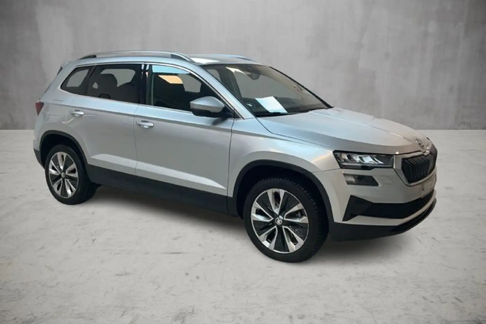 Skoda Karoq Selection DSG ACC LED  SHZ  Smartlink Silber - 2