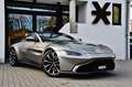 Aston Martin Vantage V8 COUPE ** CARBON PACK / ASTON MARTIN HISTORY ** Silber - thumbnail 21