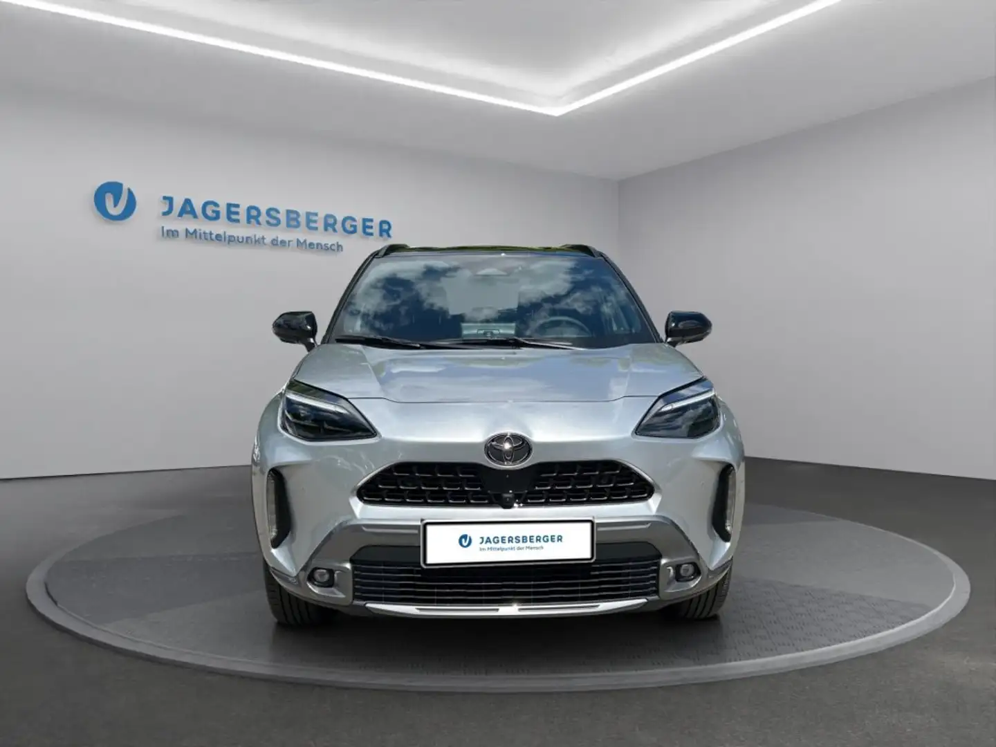 Toyota Yaris Cross Allrad Aut.Style 1,5 VVT-i Hybrid CV Silber - 2