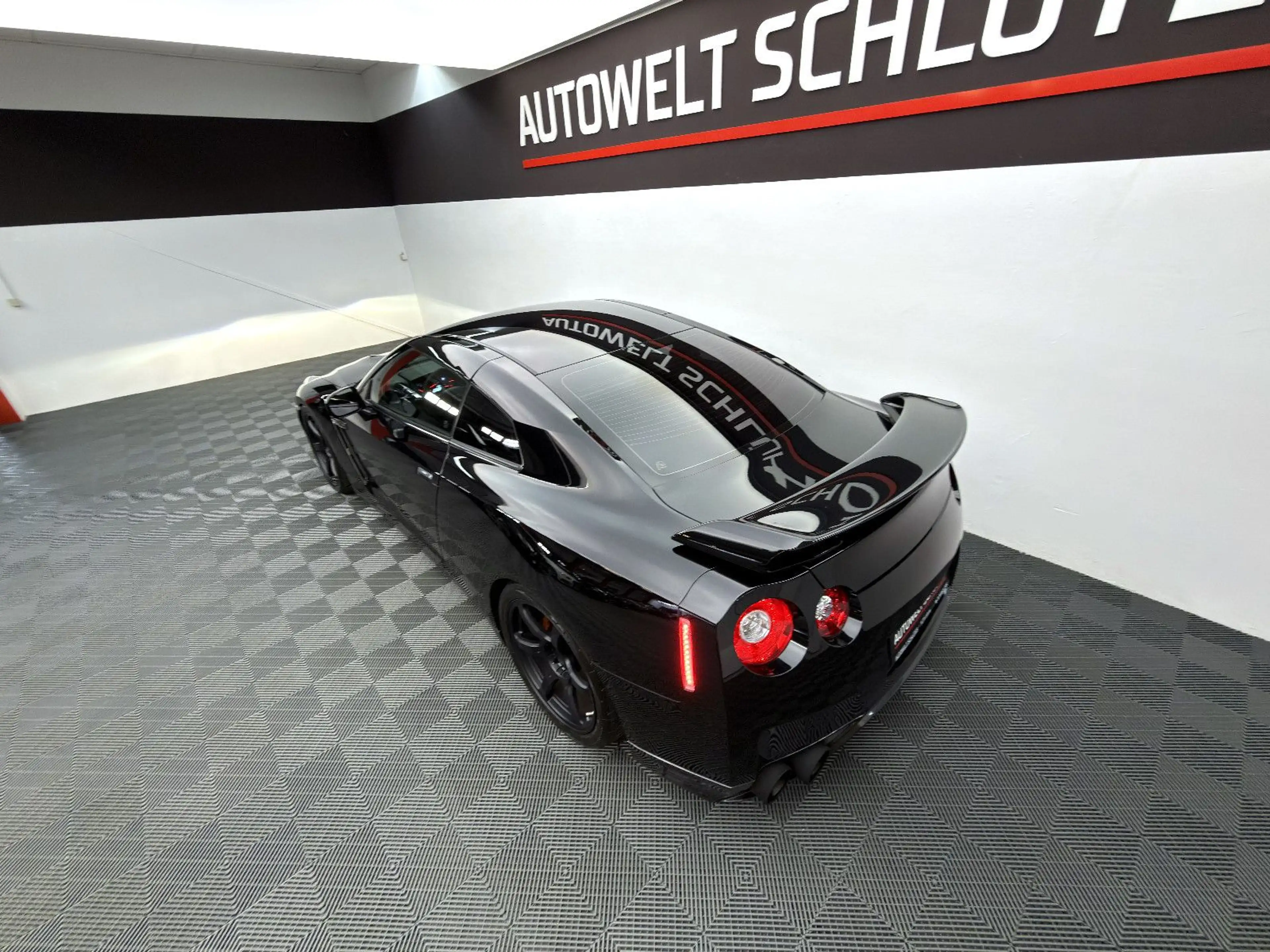 Nissan GT-R R35 Black Edition*Motor & Getriebe neu* — photo 5