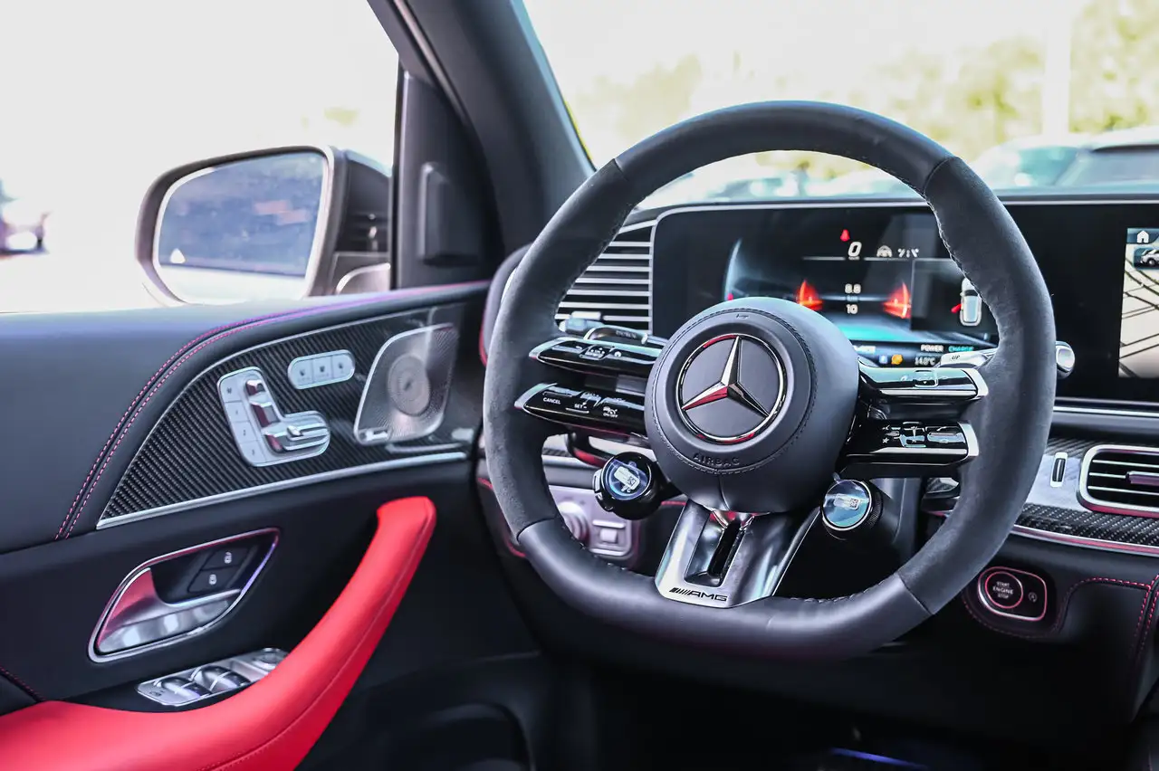 Mercedes-Benz GLE снимка Mercedes-Benz GLE