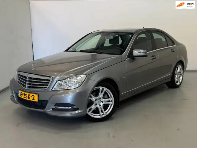 Mercedes-Benz C 180 Elegance / Trekhaak / Stoelverwarming