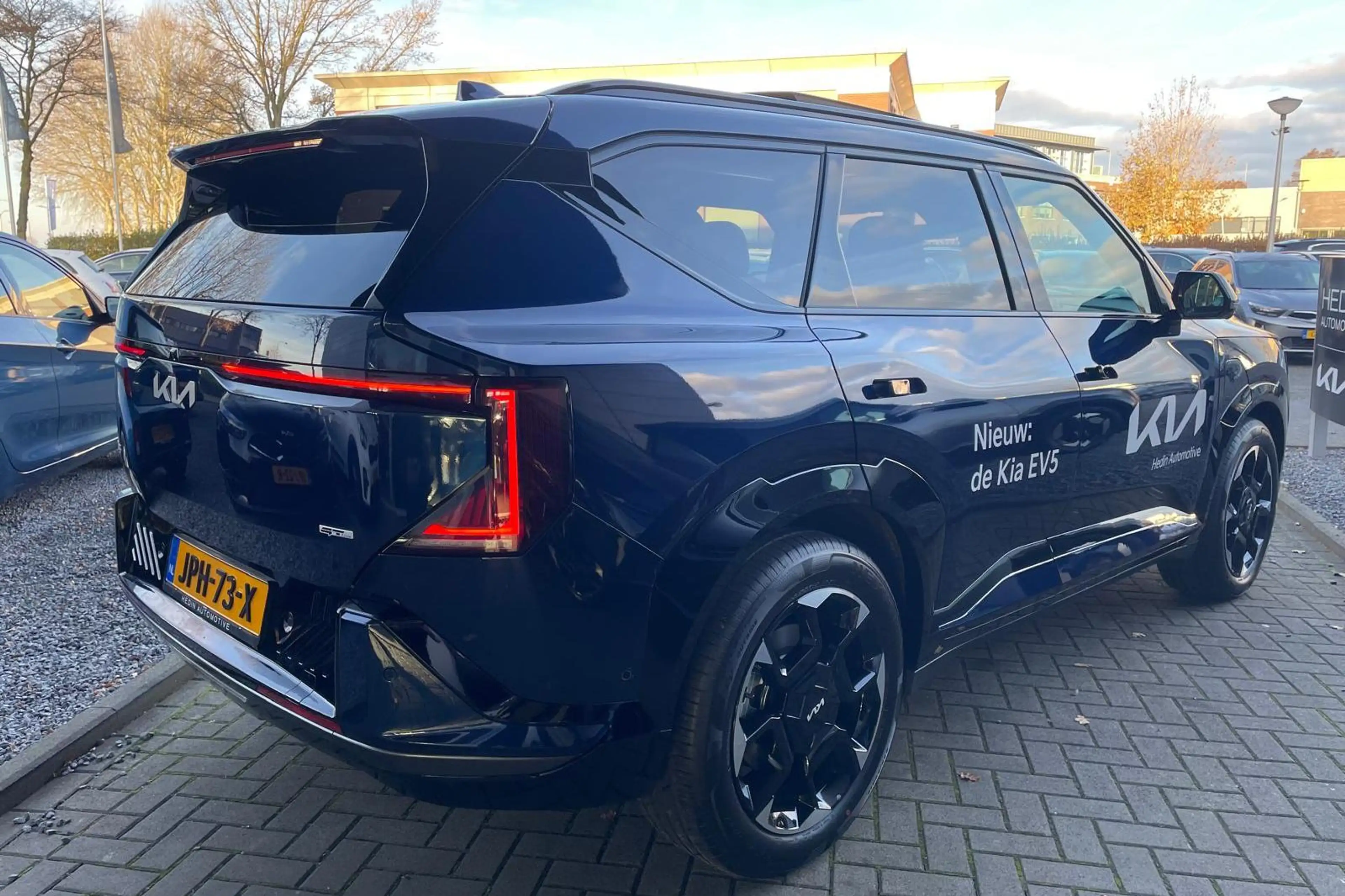 Kia EV5 GT-PlusLine 81.4 kWh | alleen beschikbaar voor pro — photo 3