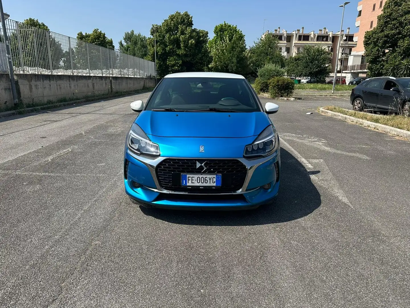 DS Automobiles DS 3 DS3 DS3 1.6 bluehdi Sport Chic 75cv Kék - 1