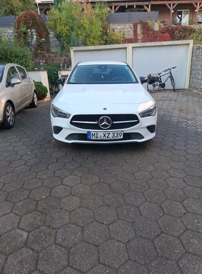 Mercedes-Benz CLA 180