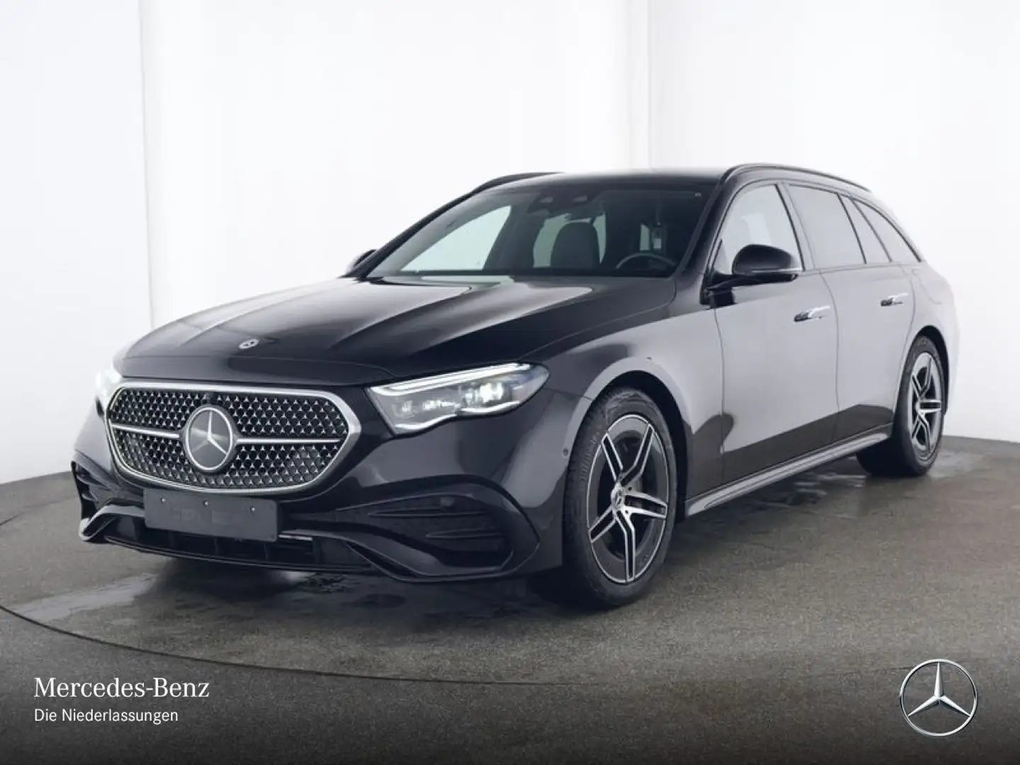 Mercedes-Benz E 300 de T AMG Fahrass 360° Pano Burmester Distr. Schwarz - 2