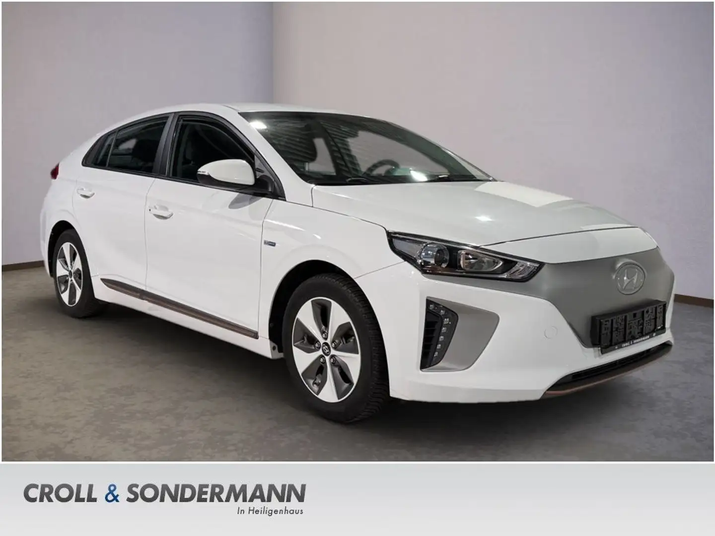 Hyundai IONIQ Elektro Trend Navi LM Räder NAVI Білий - 2