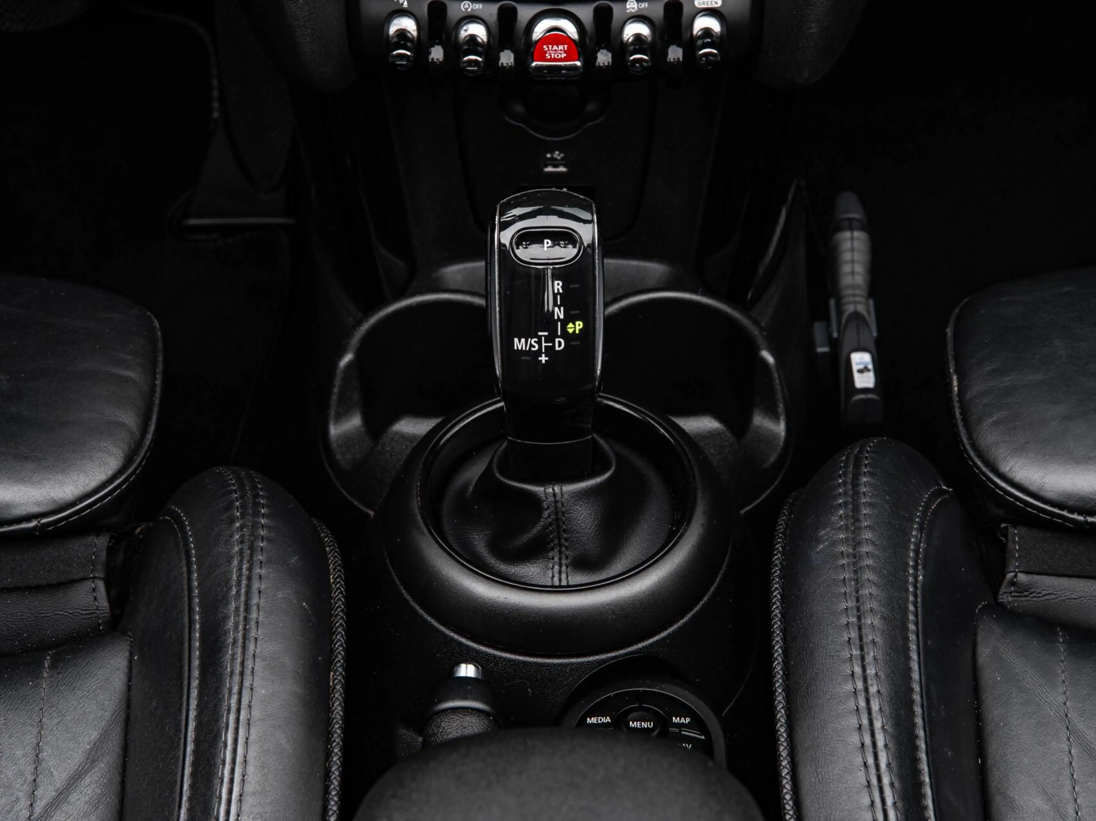 MINI Cooper Cabrio 1.5 Sidewalk Edition | LED | Harman/Kardon | Leder — photo 40