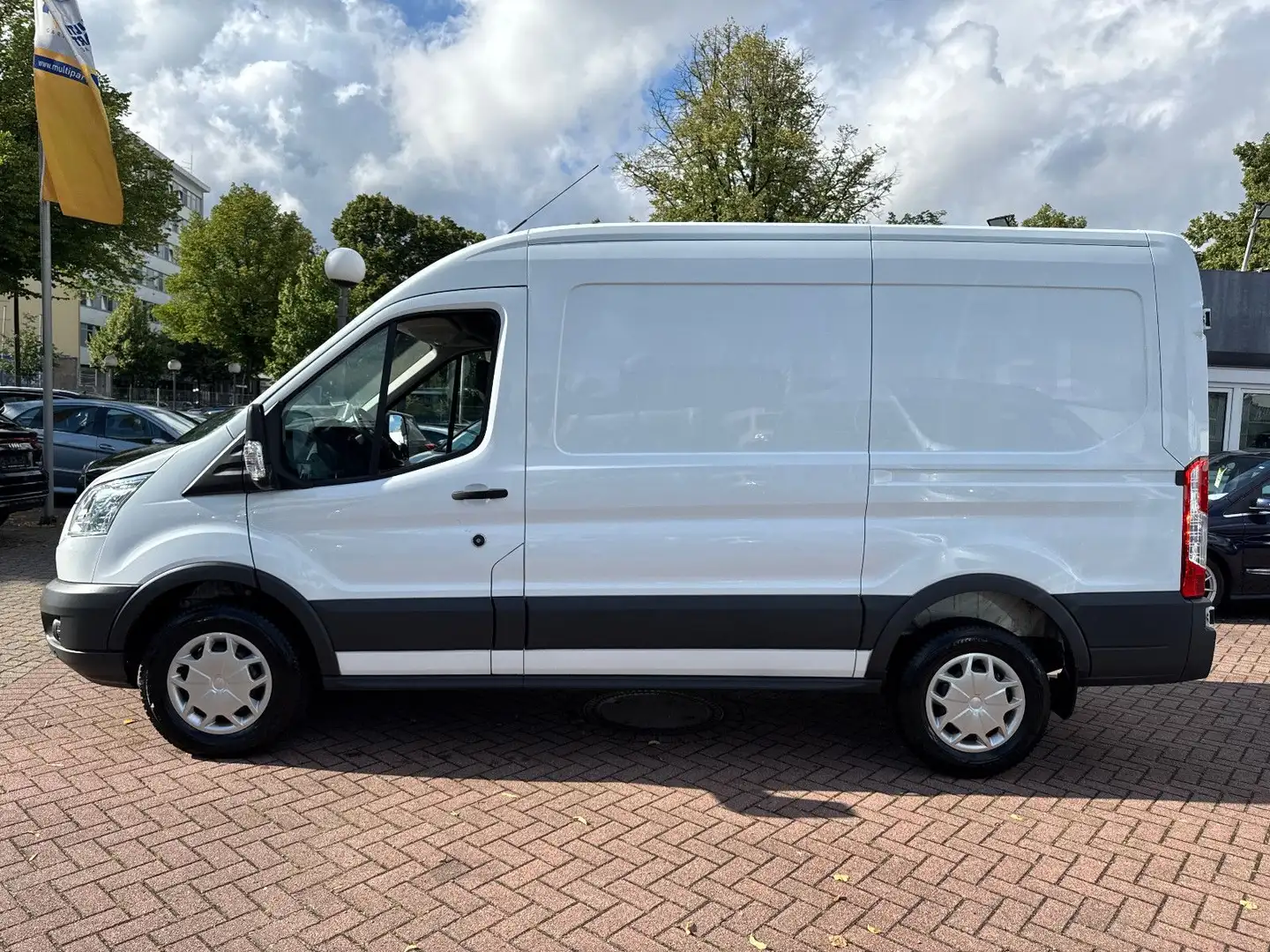 Ford Transit Kasten 350 L2 TREND KLIMA 1.HAND TÜV NEU Blanc - 2