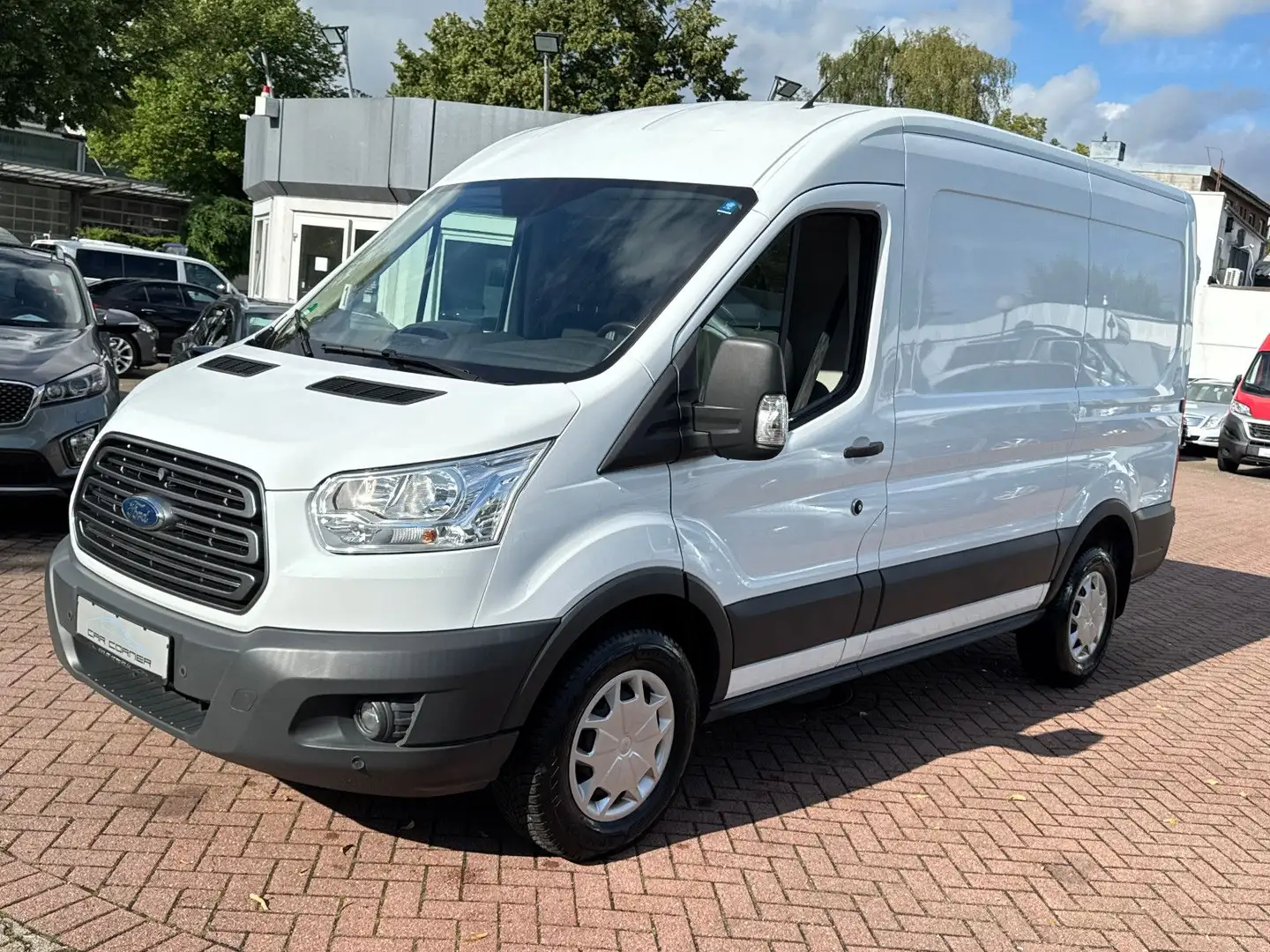 Ford Transit Kasten 350 L2 TREND KLIMA 1.HAND TÜV NEU Blanc - 1