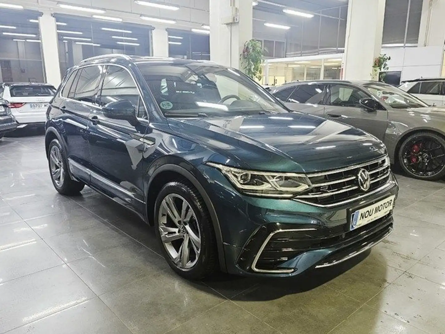 Volkswagen Tiguan 1.5 TSI R-Line DSG 110kW Azul - 2