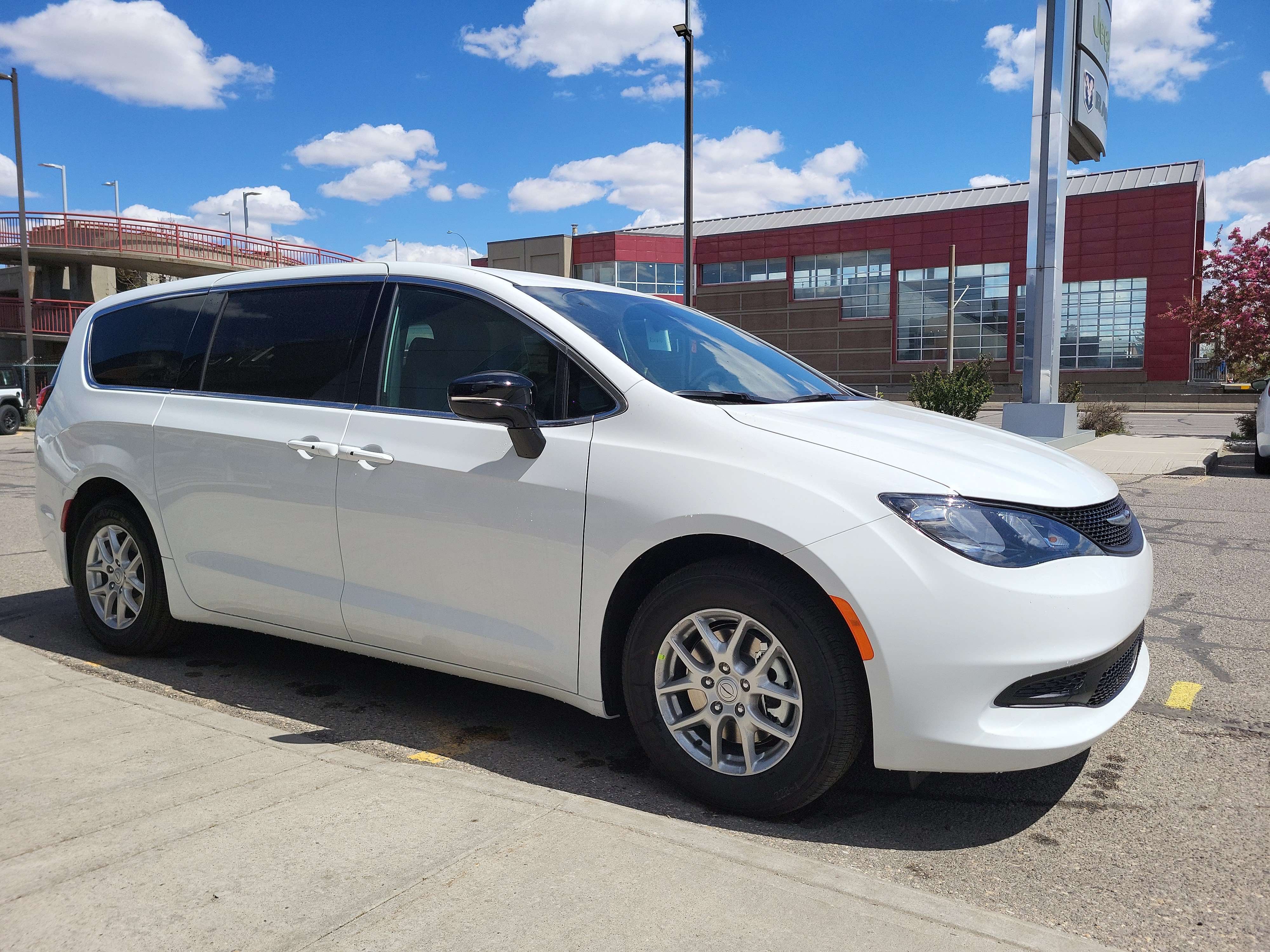 2026 Chrysler Grand Caravan