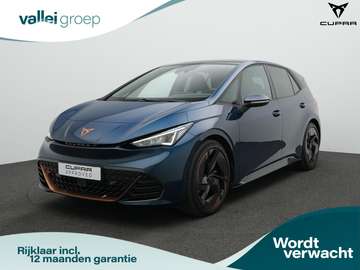 Copper Edition One 62 kWh 204 pk | Panoramadak | L