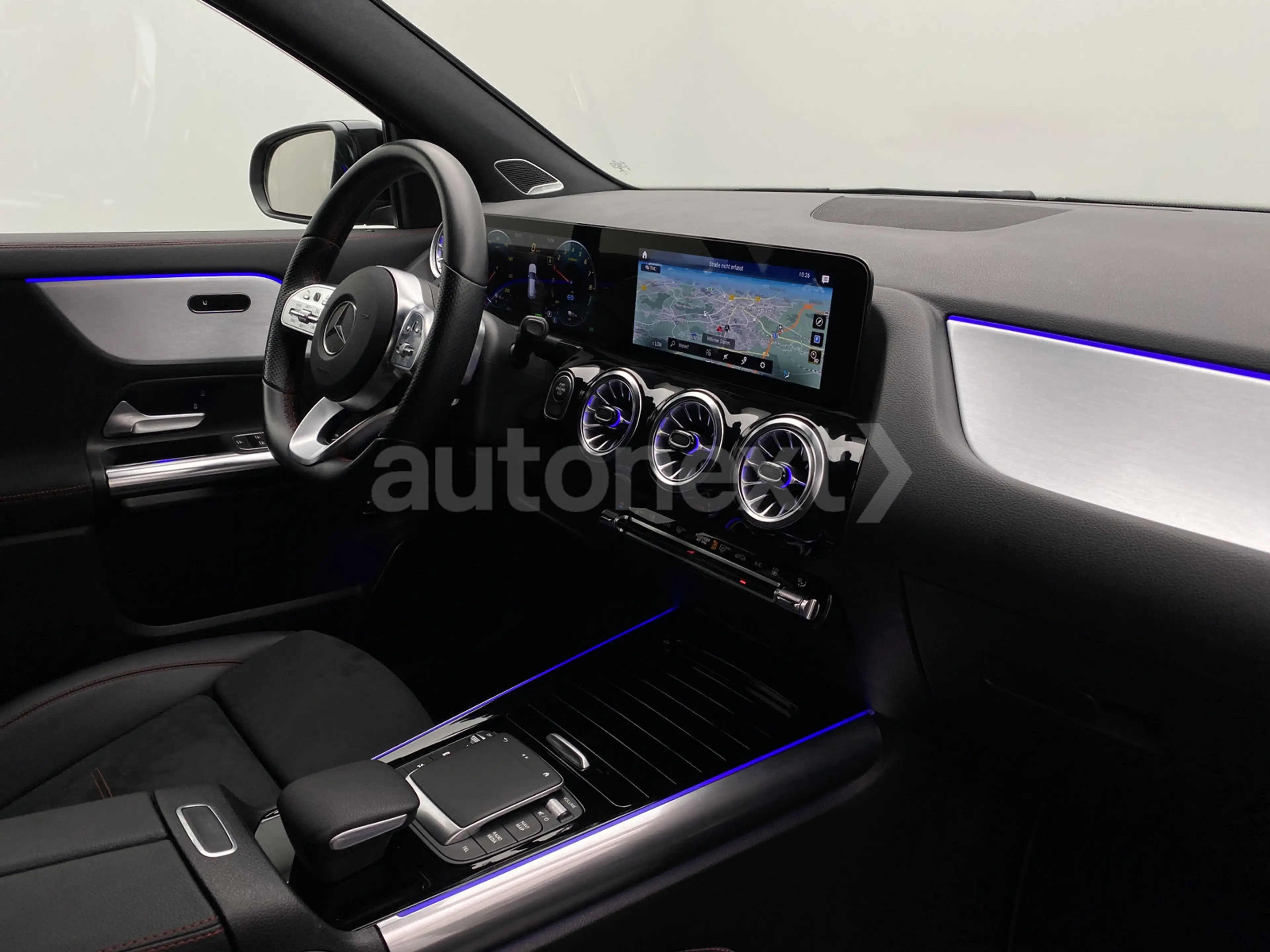 Mercedes-Benz GLA 250 e *2x AMG Line+Night* Standhzg+20" (4824) — photo 14