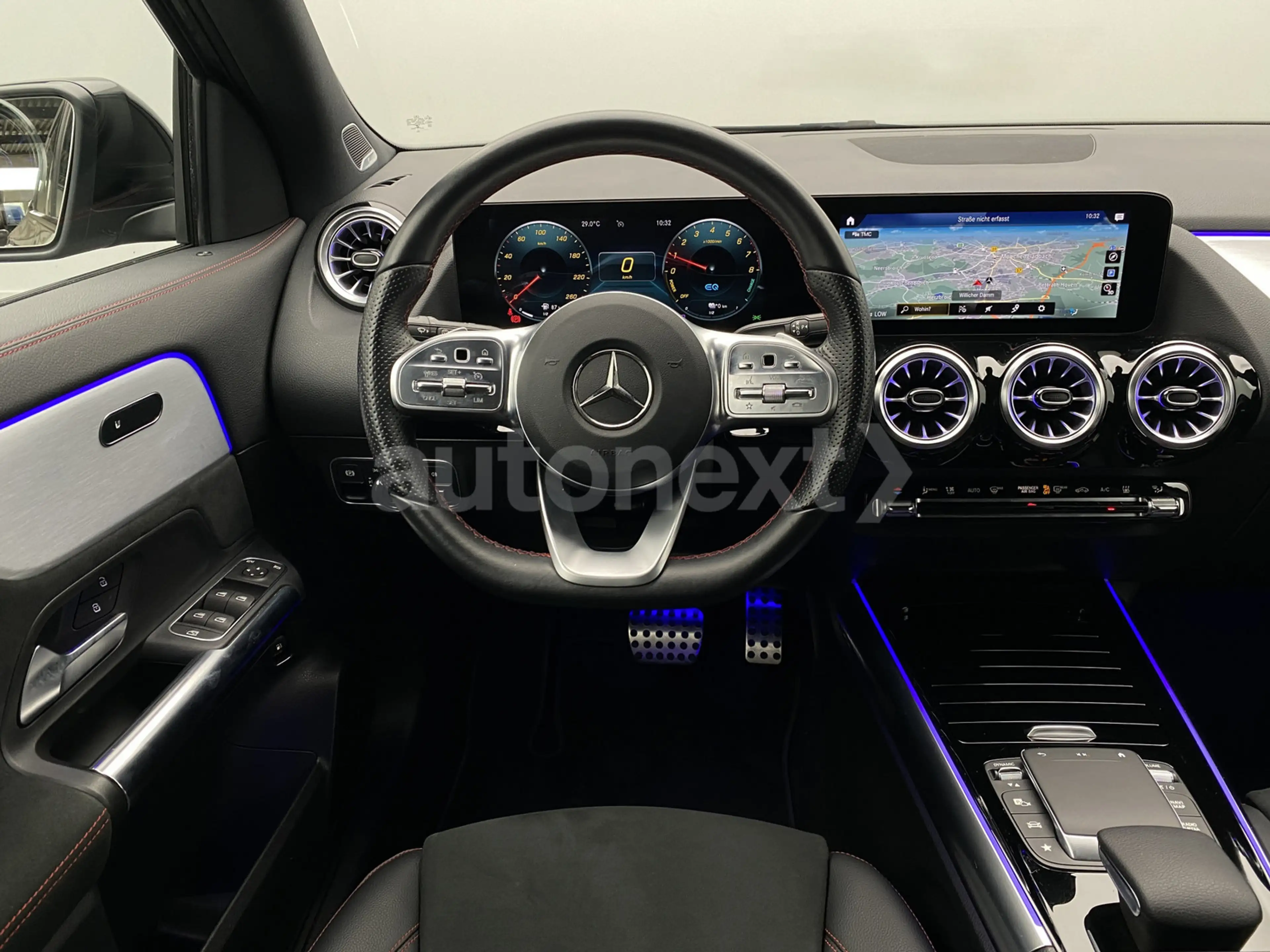 Mercedes-Benz GLA 250 e *2x AMG Line+Night* Standhzg+20" (4824) — photo 2