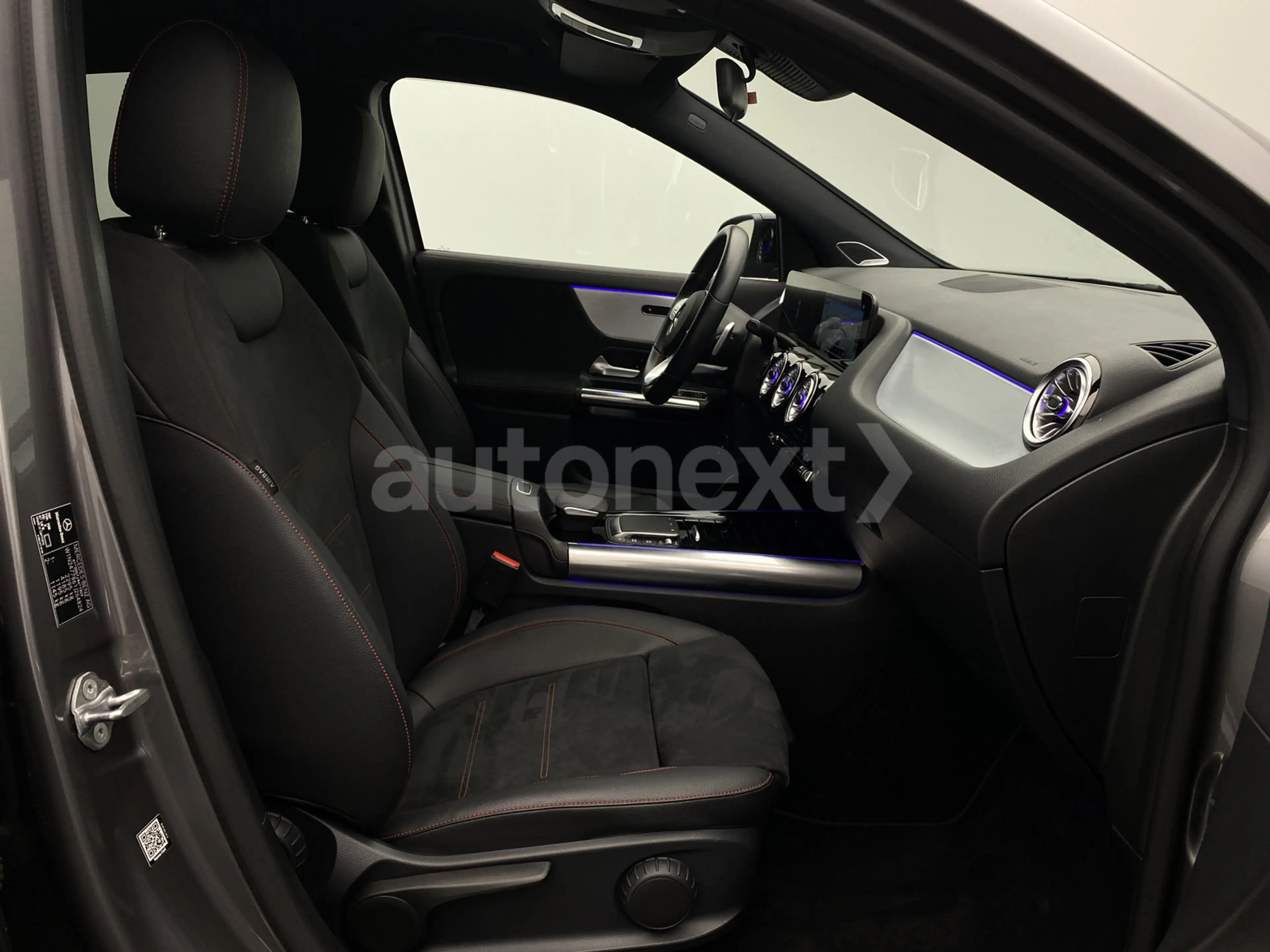 Mercedes-Benz GLA 250 e *2x AMG Line+Night* Standhzg+20" (4824) — photo 13