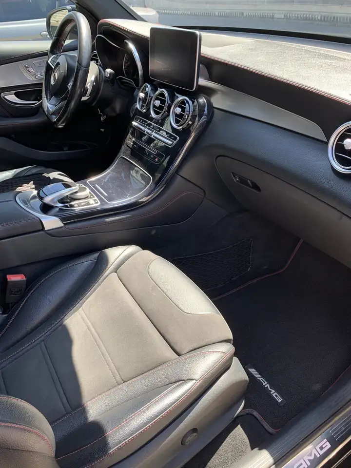 Mercedes-Benz GLC fotografie Mercedes-Benz GLC