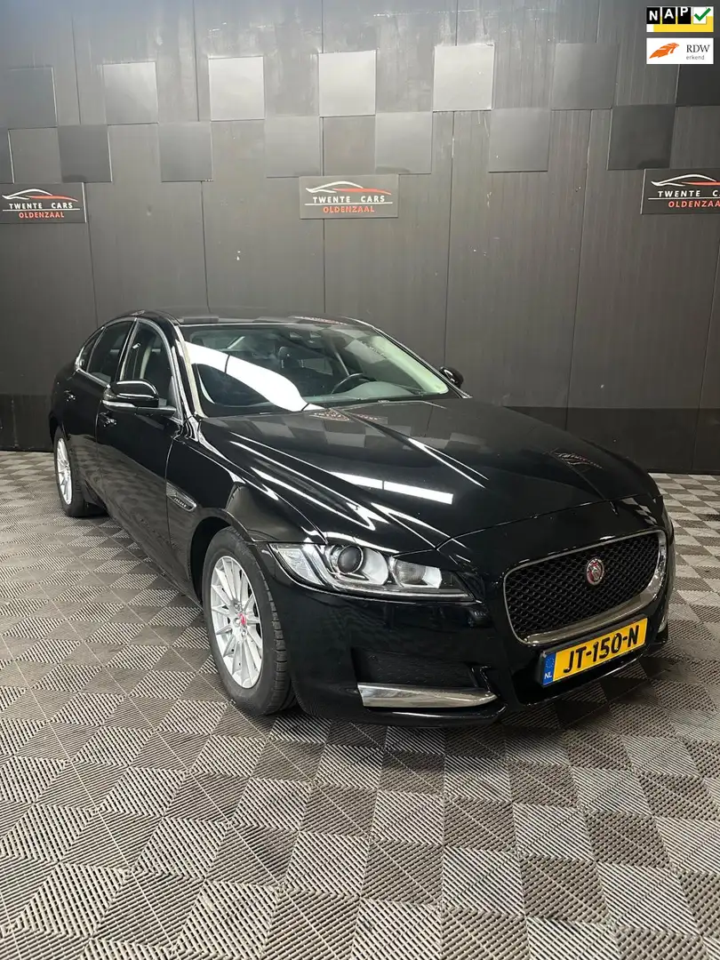Jaguar XF 2.0d Pure | Navi | Clima | Ketting Hoorbaar | Zwart - 1
