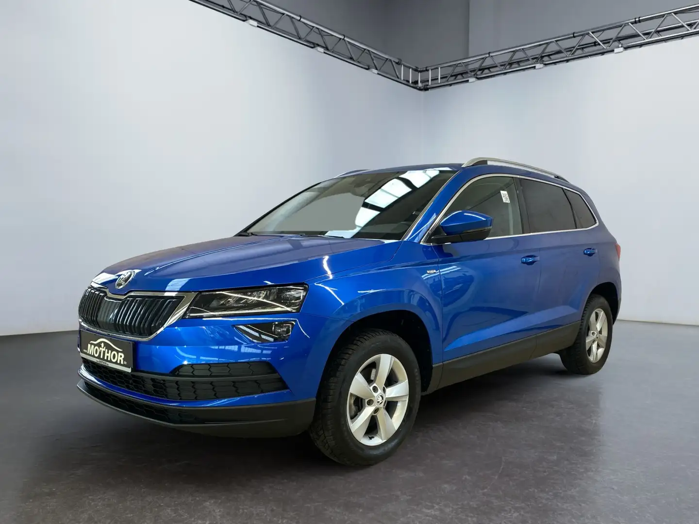 Skoda Karoq Drive 125 1.5TSI 4xSHZ Digital Cockpit Blau - 2