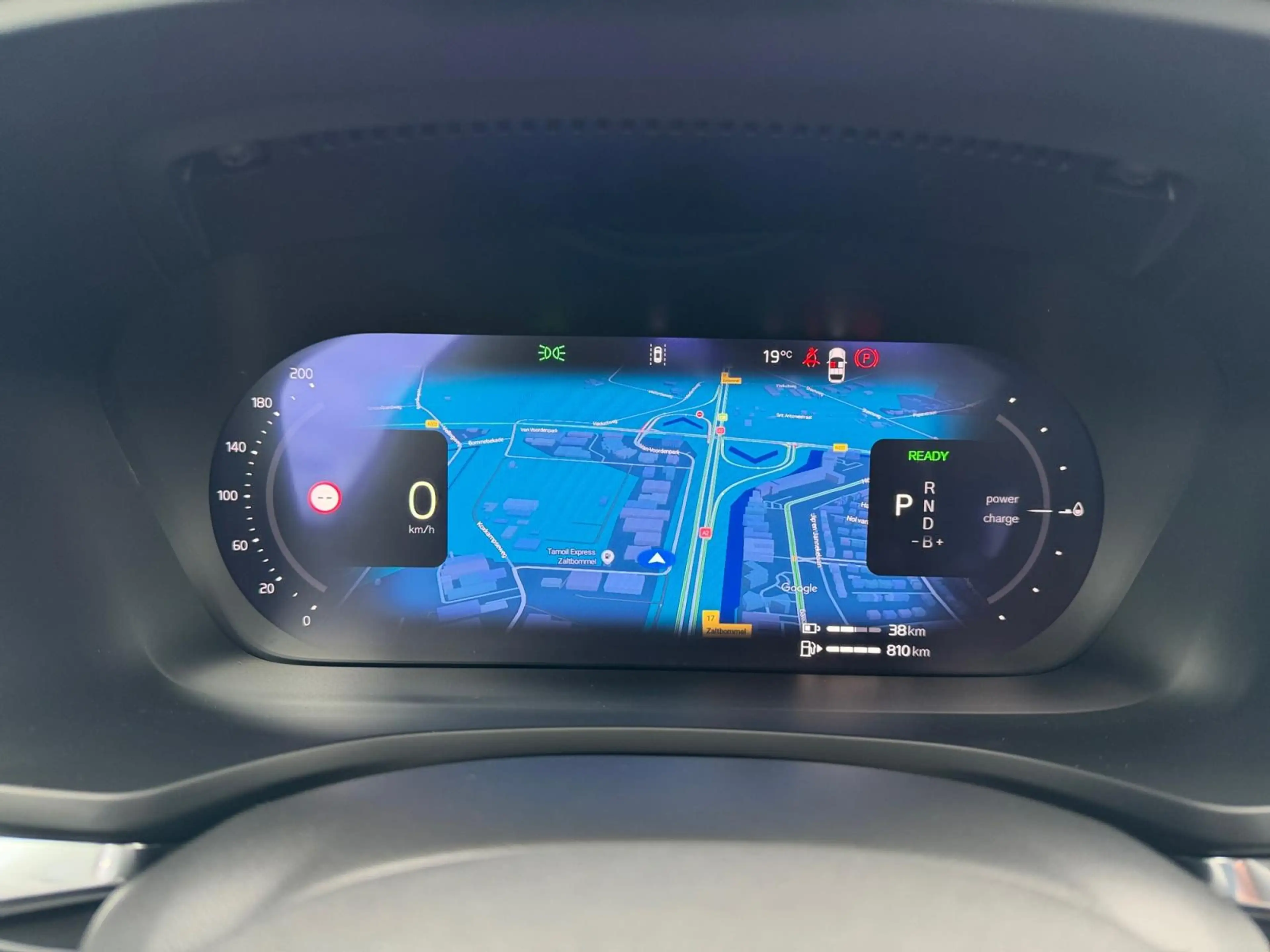Volvo V60 2.0 T6 Plug-in hybrid AWD Plus Dark l Schuif/kante — photo 15