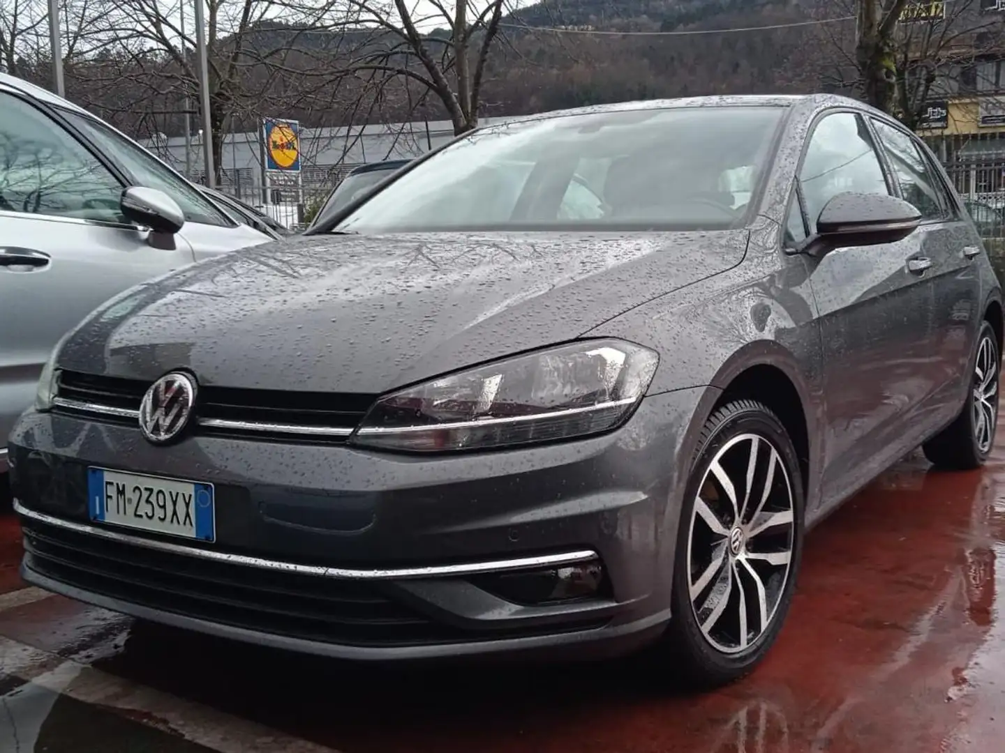 Volkswagen Golf Golf 5p 1.6 tdi Executive BMT 115cv Grijs - 1