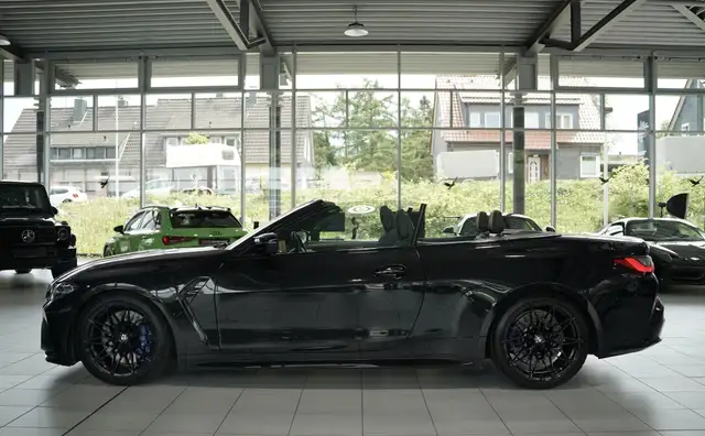 BMW M4 view 11