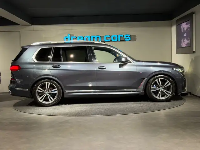 BMW X7 xDrive30d Aut. l M PAKET l 7 SITZER l SKY LOUNGE Ansicht 16
