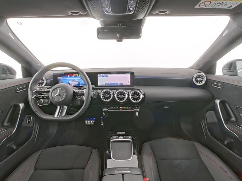 Mercedes-Benz CLA 180 AMG Line*LED*Kamera*CarPlay*18"*Easy* — photo 7