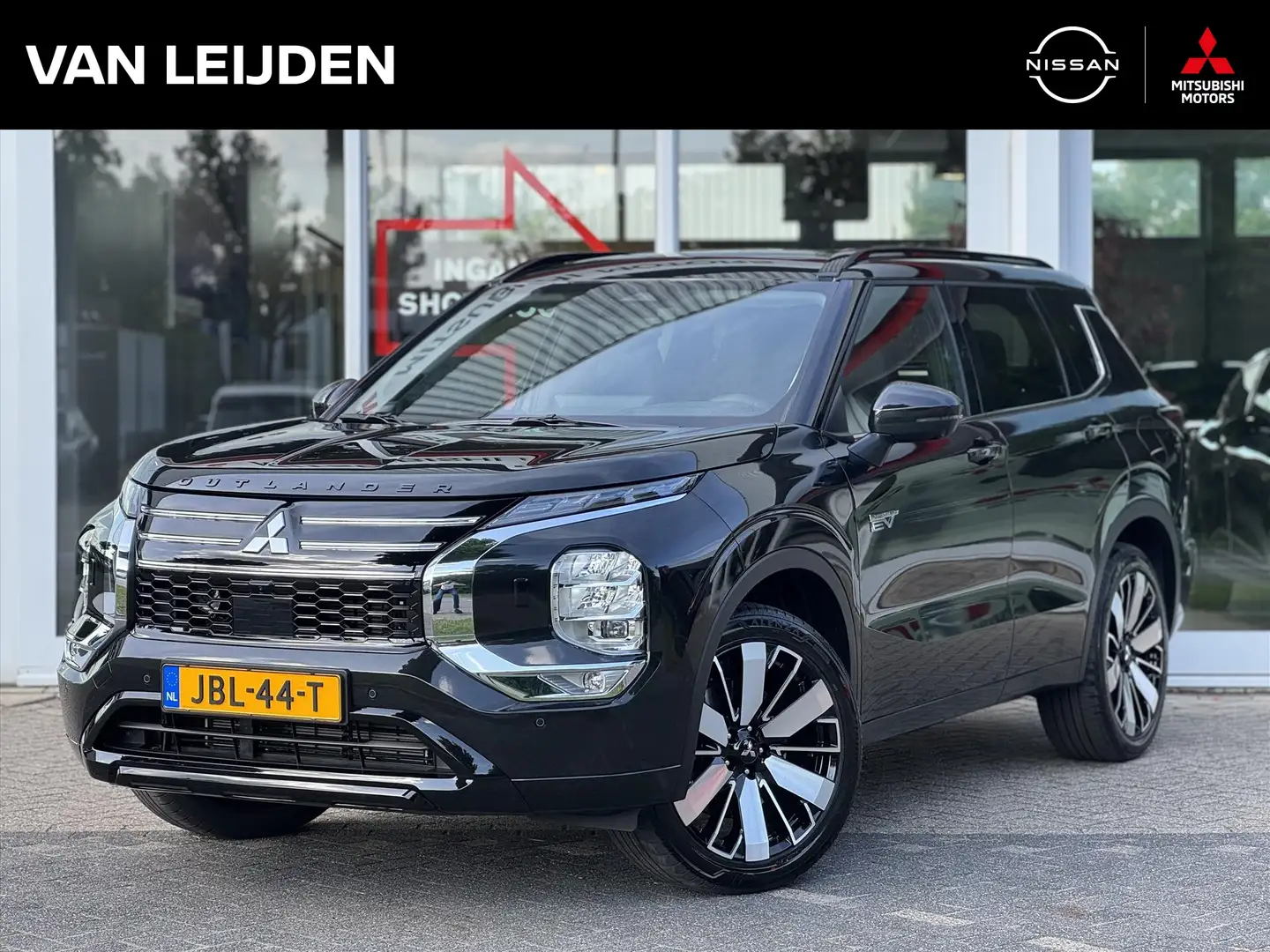 Mitsubishi Outlander 2.4 PHEV 306pk Instyle | Navigatie | Leer | Head-u Noir - 1