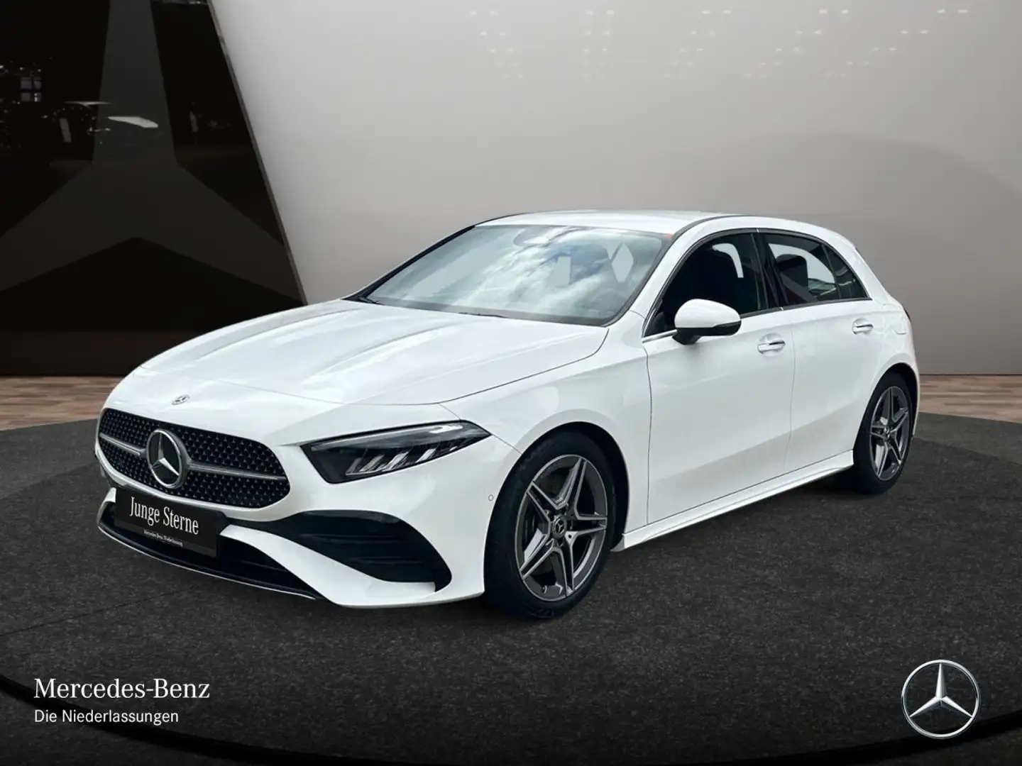 Mercedes-Benz A 250 4M AMG+LED+KAMERA+KEYLESS+8G Weiß - 2