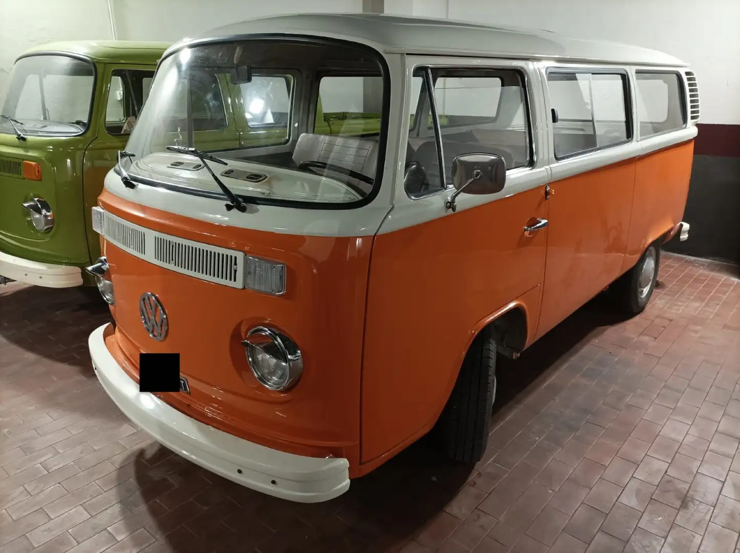 Volkswagen T2 Оранжевий - 1