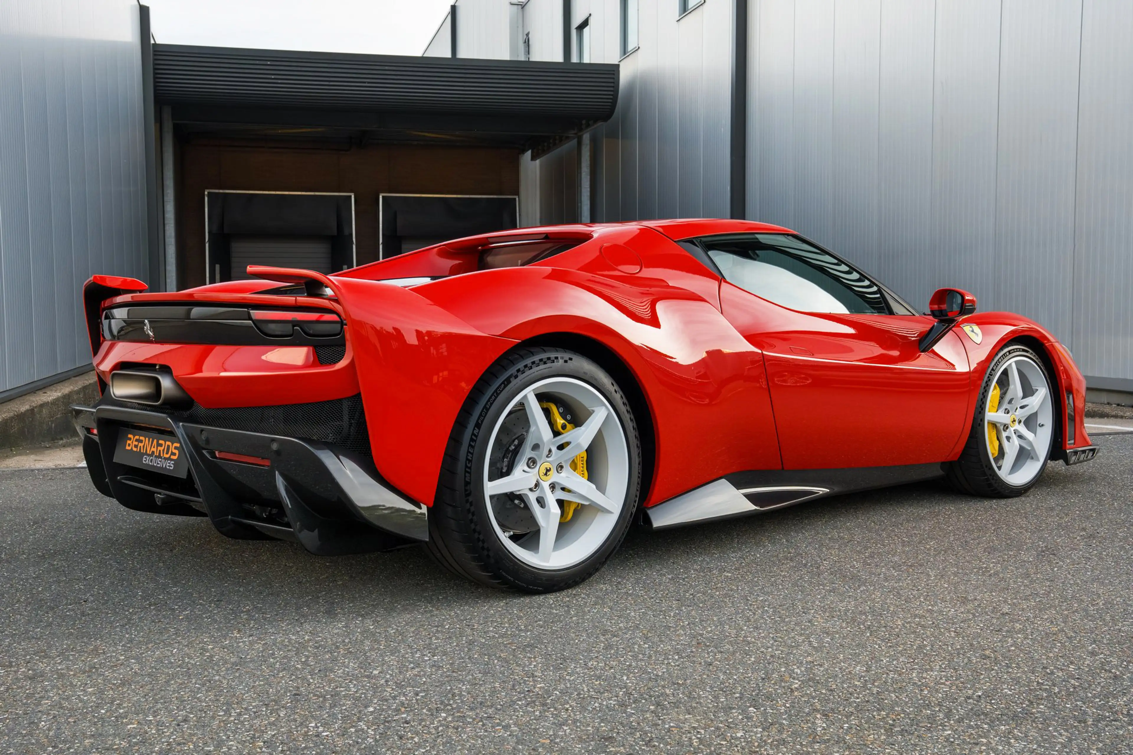 Ferrari 296 Speciale - Rosso Scuderia - Full Carbon - Lift - H — photo 2