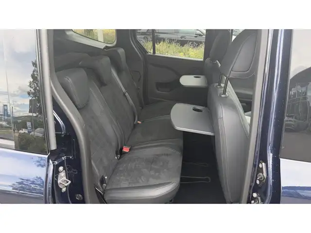 Mercedes-Benz T-Class view 14