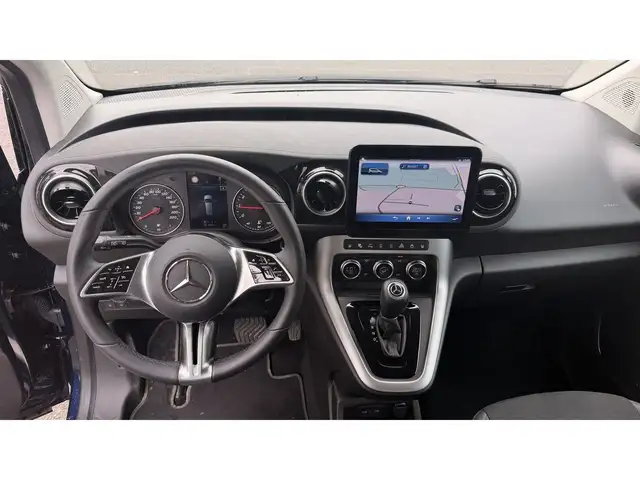 Mercedes-Benz T-Class view 10