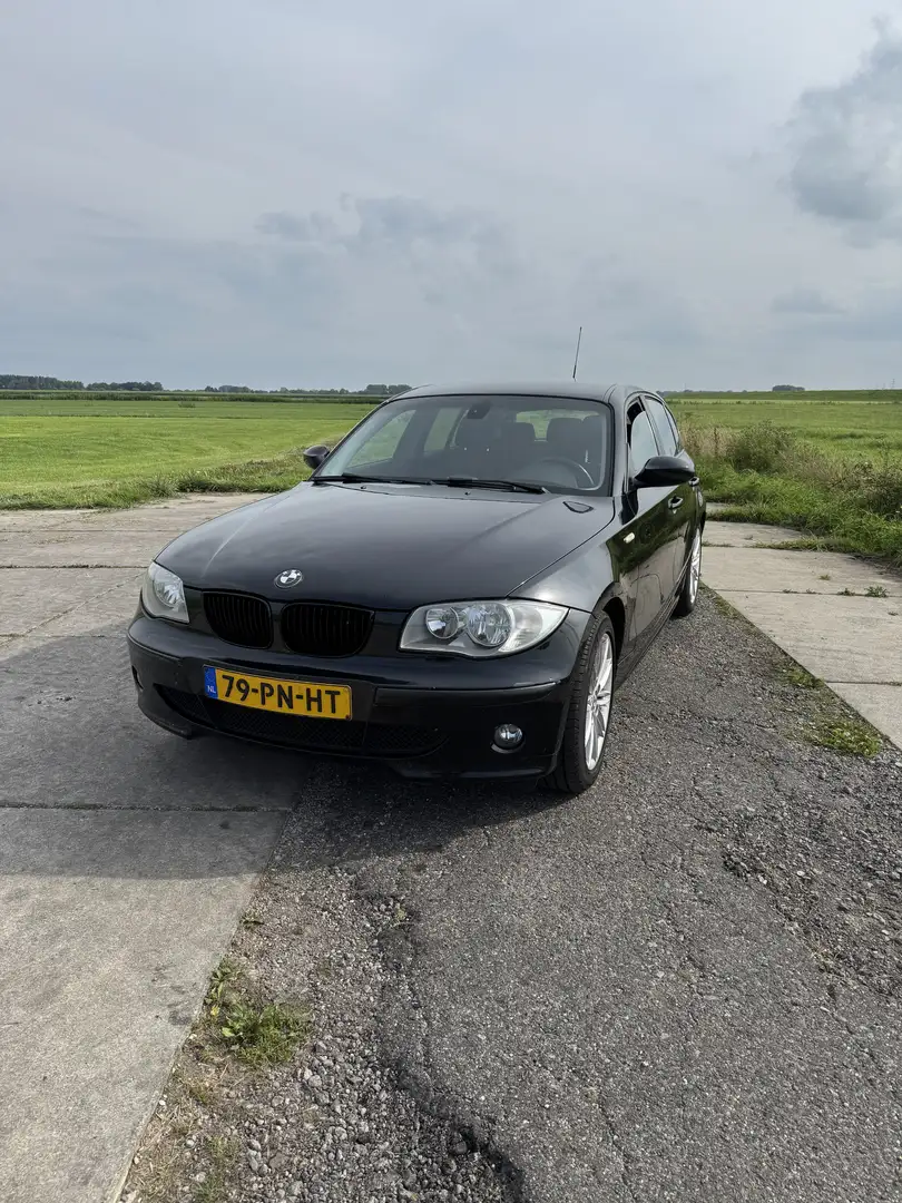 BMW 120 120i High Executive Schwarz - 1