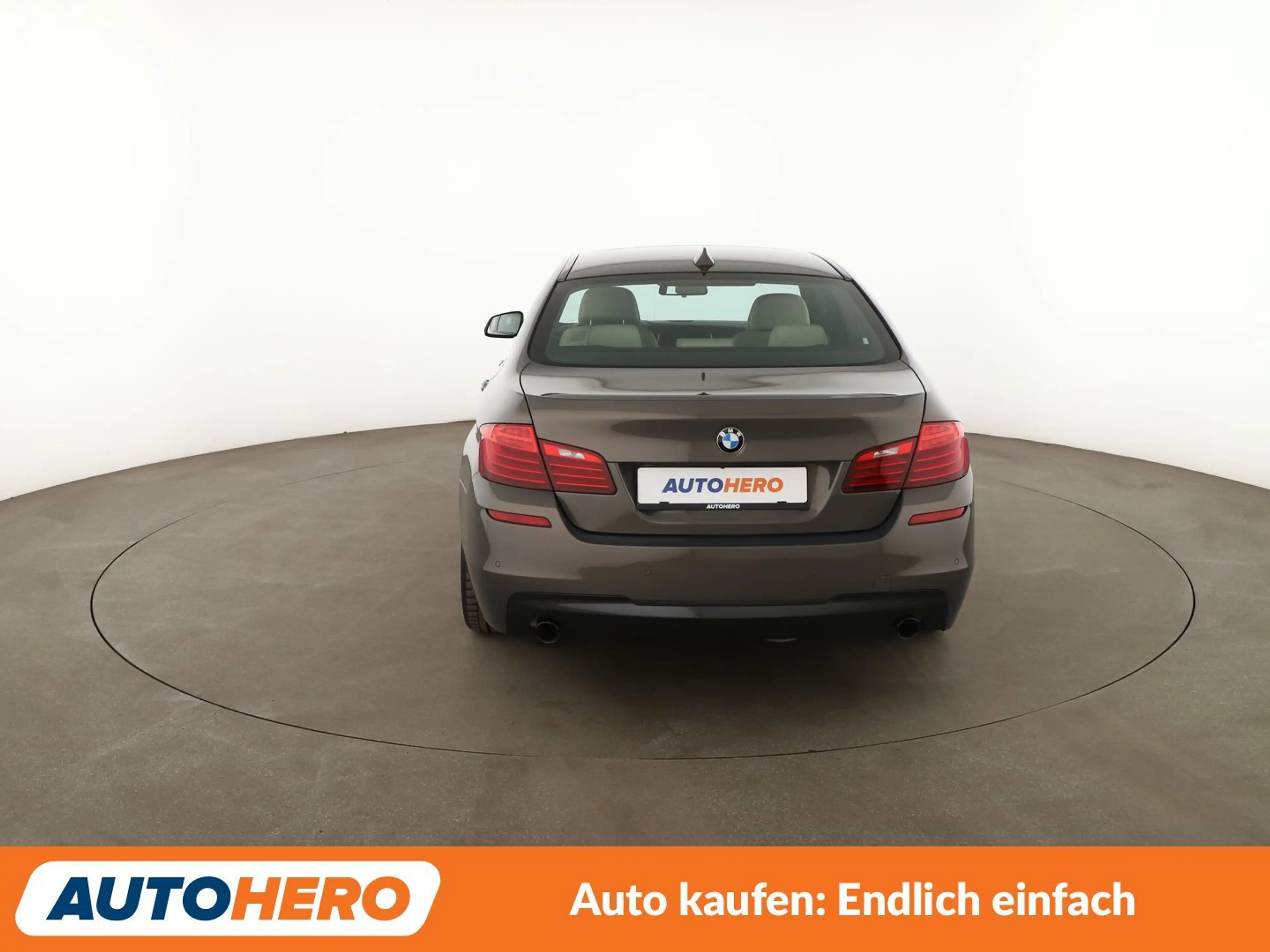 BMW 535 535d xDrive M Sport Aut.*NAVI*LED*HUD*TEMPO*CAM* — photo 5