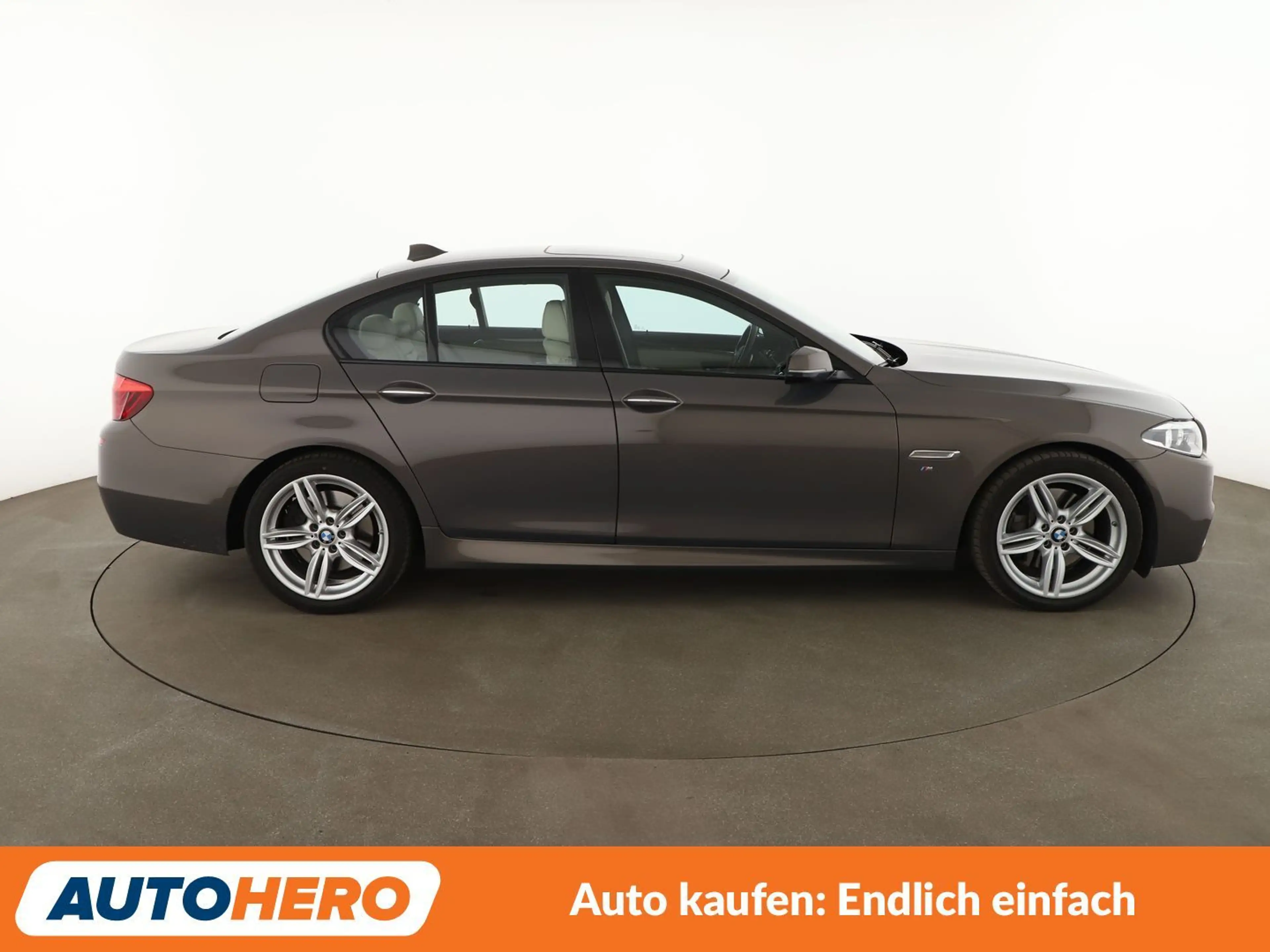 BMW 535 535d xDrive M Sport Aut.*NAVI*LED*HUD*TEMPO*CAM* — photo 7