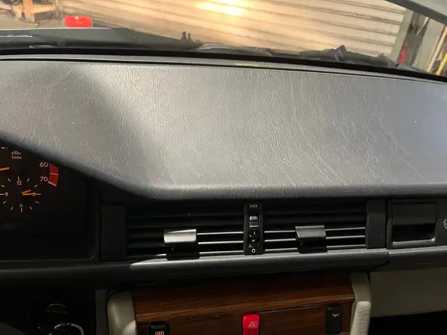 Mercedes-Benz Baureihe 124 view 10