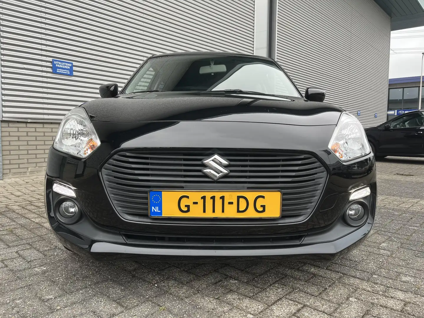 Suzuki Swift 1.2 Select | Apple & Android Auto | Achteruitrijca Zwart - 2