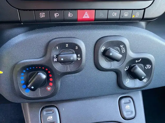 Fiat Panda view 11