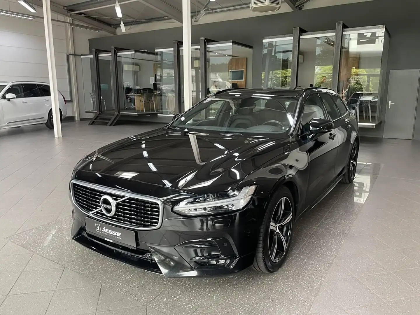 Volvo V90 D5 AWD R Design LED Navi BLIS ACC Schwarz - 1
