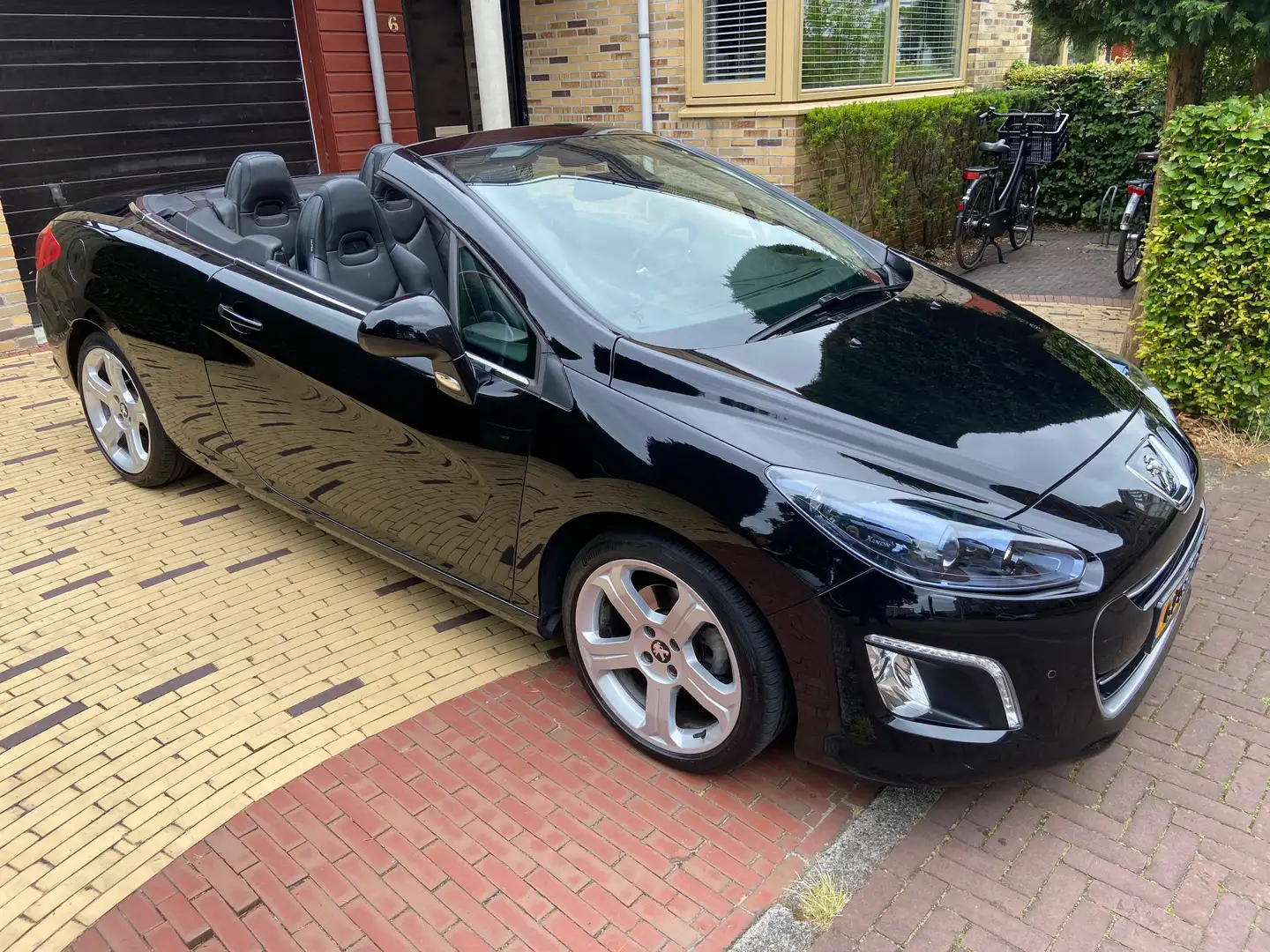Peugeot 308 CC Cabriolet Leder,Navi,Xenon,JBL,1e Eig, Laatste Zwart - 1